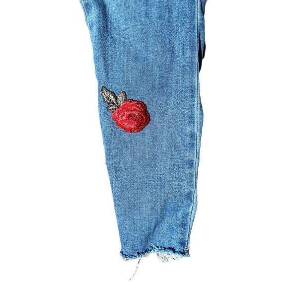 PAC SUN Light Wash Skinny Jeans W/ Rose Embroidery Size 28 - Picture 4 of 8